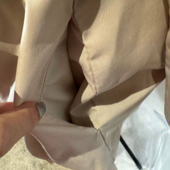 Lapel collar roll tab drawstring waist trench coat with pockets size large - Picture 8 of 11